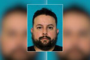 Luis Uribe de 44 años 