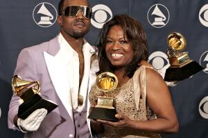 Kanye West y su madre