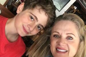 Erika Buenfil y su hijo