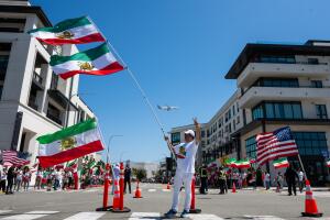 hombre iraní protesta en estados unidos durante el mundial