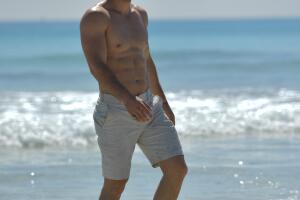 Exclusiva: Sandra y su esposo subieron la temperatura en las playa de Miami