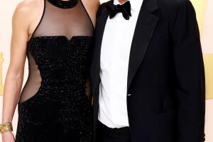 hugh-grant-esposa-premios-oscar-2023
