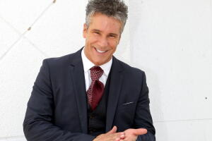 Fernando Carrillo envuelto nuevamente en problema legal