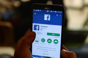 INDIA-US-INTERNET-FACEBOOK