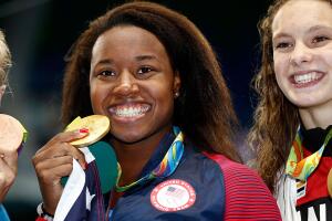 simone-manuel-medalla_1.jpg
