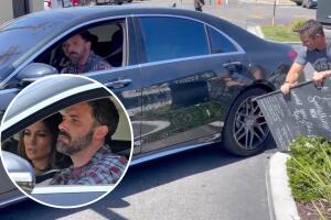 Ben Affleck y JLo sufren accidente tras visitar la 'Spelling Manor': los ayudan paparazzi
