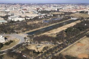 Vista aérea del Monumento a Abraham Lincoln y el Estanque Reflectante.