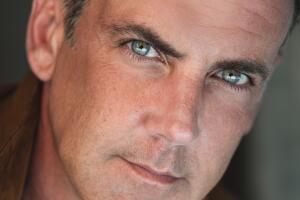 Carlos Ponce será presentador en el Latin GRAMMY 2023