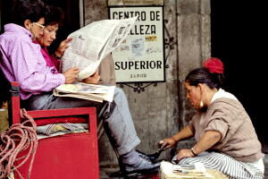 Shoeshine stand in Quito