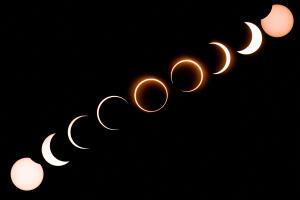 TOPSHOT-MALAYSIA-ASTRONOMY-SOLAR-ECLIPSE