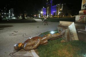 EEUU-MONUMENTOS CONFEDERADOS