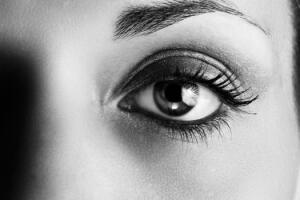 olhos-cor-preto-branco.jpg