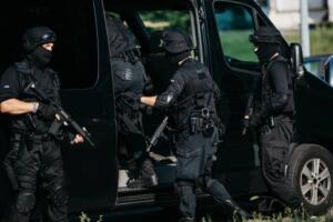 SWAT-iStock.jpg