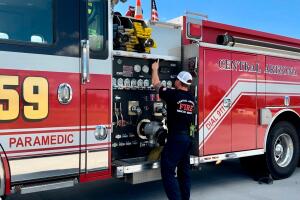 Encuentran a tres personas sin vida dentro de una vivienda en llamas en Prescott Valley