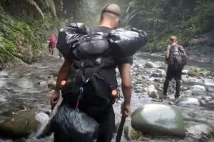 Migrantes en la selva de Darién