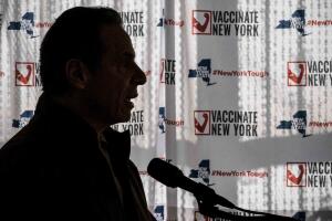 La salida de Cuomo de la escena política abre la lucha por el liderazgo del Partido Demócrata en Nueva York.