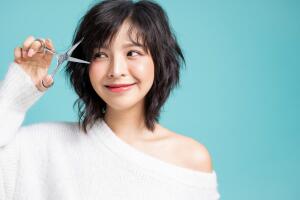 mujer-con-corte-de-cabello-fleco.jpg