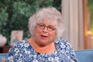 miriam-Margolyes-harry-potter-profesora-sprout-