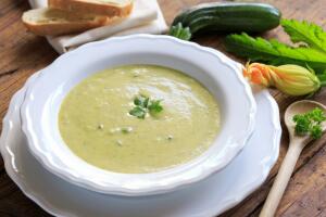 sopa-zucchinni-vegan.jpg