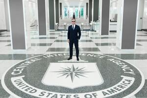 daniel-craig-cia.jpg