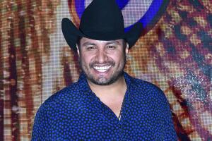 Julión Álvarez será juez de Mi Famoso y Yo