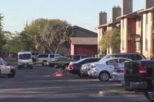 Hallan a una bebé recién nacida en un basurero en el noroeste de Austin