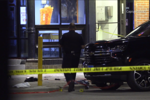 Tiroteo masivo afuera de un club en Chicago