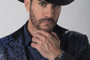 La relación entre estos personajes de novela no podría existir en la realidad