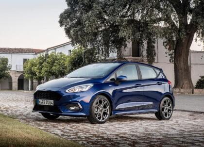 <h3 class="cms-H3-H3"><b>Ford Fiesta</b></h3>
<br>
<br>
<b>Precio promedio: </b>9,737 dólares
<br>
<b>Porcentaje promedio por debajo del valor de mercado: </b>11.1%
<br>
<b>Ahorro promedio: </b>1,252 dólares