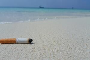 colilla-cigarrillo-playa.jpg