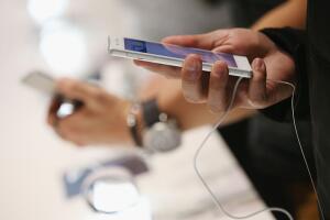 Celulares cargándose