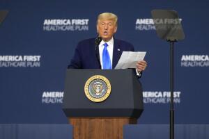 Trump pronuncia comentarios sobre sus políticas de atención médica en Carolina del Norte