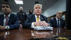 Jurado termina su primer día de deliberaciones en histórico juicio criminal a Trump
