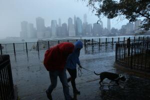 Hurricane Sandy Bears Down On U.S. Mid-Atlantic Coastline