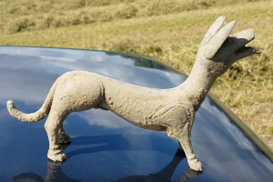 Estatuilla de perro romano