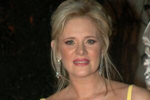 Erika Buenfil, 'La Reina del TikTok', denuncia haber recibido flores de gente "muy loca"