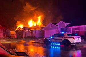 rayos Texas incendio vivienda Thunder Rock Marble Falls Spicewood Fire tormenta eléctrica
