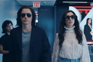 WeCrashed Apple TV Anne Hathaway y Jared Leto .jpg