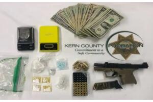 Autoridades incautan droga y dinero