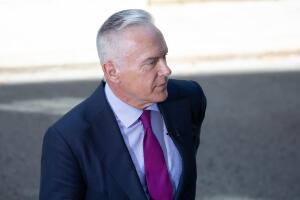 Huw Edwards2.jpg