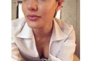 Macarena Achaga es la reina del 'selfie'