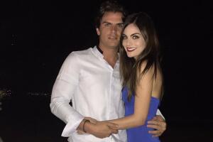 Ximena Navarrete y novio