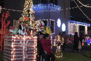 Impresionantes alumbrados navideños en Los Ángeles