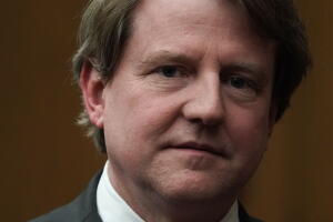 El presidente Donald Trump anunció que el consejero y defensor de la Casa Blanca, Don McGahn, deja su cargo.