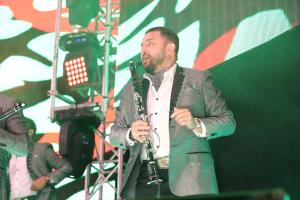 Backstage con El Recodo