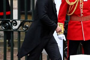 Harry en la coronación del rey Carlos III