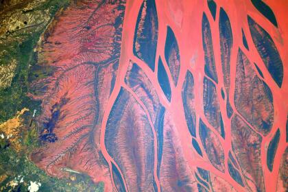 Red river Arriving on the coast of Madagascar, you’re greeted by the unbelievable tones of red…the Betsiboka river mouth, and its unbelievable (but true) veins of red flowing into the sea for dozens of kilometers… I took almost the exact same picture during Proxima and people have since explained to me that the red is an example of dramatic erosion – soil that is washing away from rainfall into the river and the Sea. The beautiful colours I see from space is actually a consequence of very concerning land loss. A focus of this year's World Environment Day is on erosion and how the #GenerationRestoration can get active to limit the effects and preserve our environment. www.worldenvironmentday.global