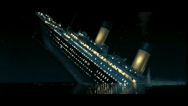 gif hundimiento titanic