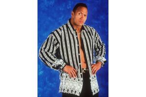 Dwayne Johnson 'La Roca' con cabello