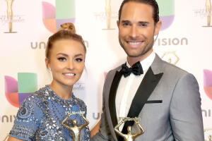 Angelique Boyer y Sebastián Rulli ganadores Premios TVyNovelas 2017